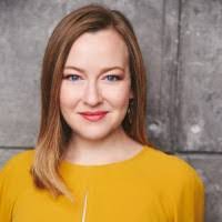 Sarah Cooney's Instagram, Twitter & Facebook