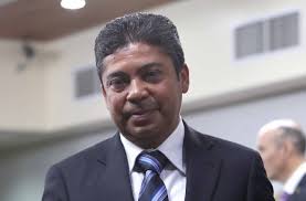 Diputado de Restauración acusado de tala ilegal fue nombrado en Comisión de  Ambiente