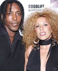 Afida turner en dévoile chaque jour un peu plus. Ronnie Et Afida Turner Mariage De Stars