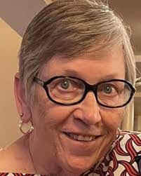 Maxine Brooks's Instagram, Twitter & Facebook