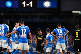 Si interrompe dopo undici vittorie la striscia dei nerazzurri che ora sono a +9 sul milan. Napoli Inter 1 1 Mertens E Ospina Buttano Fuori Conte