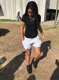 Entdecke rezepte, einrichtungsideen, stilinterpretationen und andere ideen zum ausprobieren. Lisa Insta