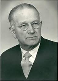 Familien Nyholm : Stamtavle over navnets bærere og spindelinjernes første  led