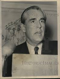 1969 Press Photo Eugene Nickerson speaks at a lectern