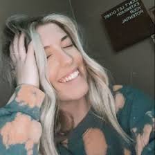 Alexa Kerry's Instagram, Twitter & Facebook