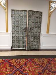 Turn your hall closet into an alcove i love this idea! Doors Opening From The Entry Hallway Into A Private Banquet Room Touches Of Beauty Are Everywhere In This Restaurant Picture Of Akbar Restaurant Edison Tripadvisor