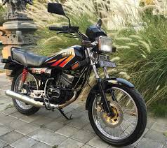 2 langkah, air cooled diameter x langkah : Sejarah Yamaha Rx King Legenda Motor Laki Di Jalanan Indonesia