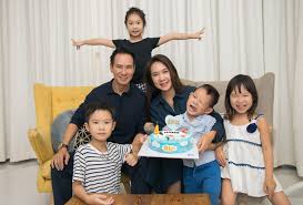 Phụ nữ đương nhiên là thích thon thả rồi, nên tôi cũng chẳng phiền lòng về điều này lắm. Gia Ä'inh Ly Háº£i Minh Ha Len Ä'a Láº¡t Du Lá»‹ch Nghá»‰ DÆ°á»¡ng Giáº£i Tri