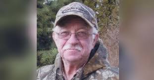 Donald Vedder's Instagram, Twitter & Facebook