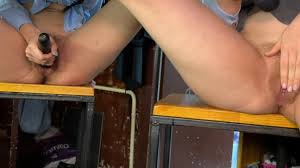 Dirtypub Online porn shows at stripTango