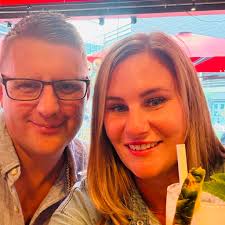 I am in need of a few heavy duty cardboard boxes, if anyone has any spare  that they no longer require, I can take them off your hands. Thanks ☺️