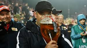 The new union berlin home and goalkeeper jerseys were launched last evening. Union Berlin Secure First Ever Bundesliga Promotion Sports German Football And Major International Sports News Dw 27 05 2019