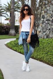 How To Wear High Top Converse With Skinny Jeans Simple In Denim Sazan Stylish Spring Outfit White Converse Outfits Cute Converse Outfits