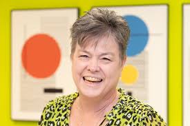 Christi Dillon's Instagram, Twitter & Facebook