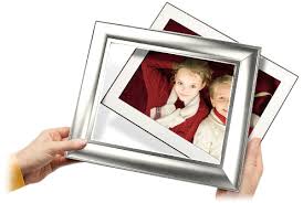 It makes displaying the work safer and easier and both sets the picture apart from its surroundings and aesthetically integrates it with them. Digital Picture Frame Overview B H Explora