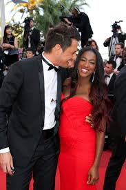 Hapsatou sy ne se gêne pas pour répondre et explique qu'elle a bientôt 40 ans et que le but était aussi de paraître moins juvénile. Dals Hapsatou Sy Et Vincent Cerutti Ca Se Confirme