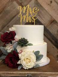 Clay flowers sugar flowers faux flowers silk flowers fabric flowers ribbon flower diy paper paper art paper crafts. Smooth Two Tier Brides Cake Texas Wedding Cake Wedding Cakes