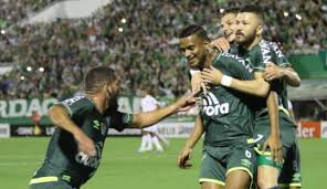 Currently, chapecoense rank 20th, while palmeiras hold 1st position. Chapecoense Menangkan Gelar Pertamanya Sejak Tragedi Kecelakaan Pesawat Pandit Football Indonesia