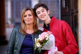 E tra pietro e nunzia? E Arrivata La Felicita 2 Penultima Puntata Il Momento Della Verita Lanostratv