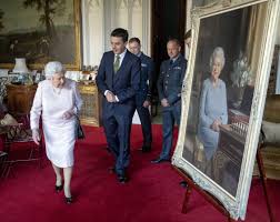 The images of her coronation (the portrait sitting) are just so beautiful. Queen Elizabeth Ii Unveils New Portraits Adding To Her Collection