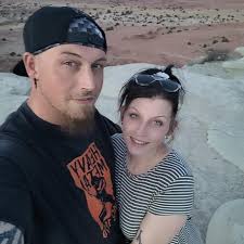 COAL CHAMBER! Dez Fafara of Coal Chamber smiles pretty