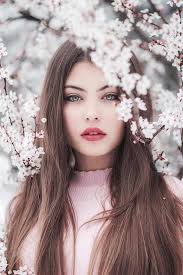 21 Portraits Of Most Beautiful Women With Flowers Vintage Photography Women Photography Women Beauty Photography