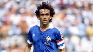 Touches, astuces, cheat du jeu coup franc coupe du monde 2014 : Coupe Du Monde De La Fifa 1982 Infos 18 Novembre 1981 Platini Coup Franc Et Coup De Genie Fifa Com