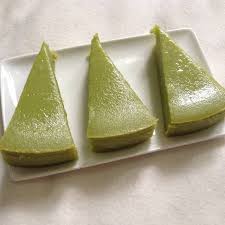 Bolu kukus coklat (brownies kukus atau brokus), salah satu primadona kue asal kota bandung yang tak pernah kehilangan penggemarnya. Bolu Kojo Bolu Kemojo By Wiwit Kumala Resep Aneka Jajan Pasar Facebook