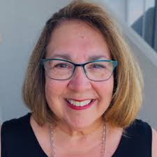 We are so excited to welcome Melissa Knudsen to the dymaptic team as our  new GIS Account Director! With a passion for connecting people and  solutions, Melissa bridges the gap between clients