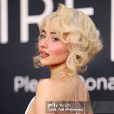 Rocio Leon's Instagram, Twitter & Facebook