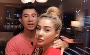 Lương Bằng Quang và Ngân 98 gây sốc khi chia tay nhưng vẫn thản nhiên quay  clip ngủ chung trong khách sạn