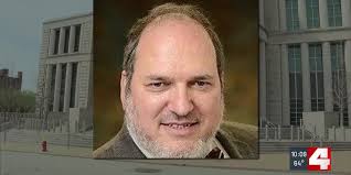 Pediatrician charged with prescribing drugs in exchange for sex, money