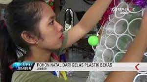 Cara membuat pohon natal dari ale ale bekas yang unik / 7 pohon natal cantik berikut ini dibuat dari barang barang bekas : Pohon Natal Dari Gelas Plastik Bekas Youtube
