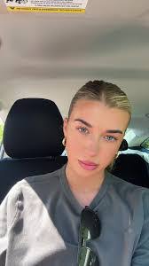 Kitty Bailey's Instagram, Twitter & Facebook