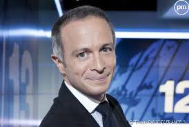 Julien lepers présentait questions pour un champion depuis 27 ans. Questions Pour Un Champion Samuel Etienne Remplace Julien Lepers Puremedias