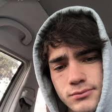 Dylan Charlton (@dylancharltonn)