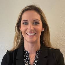 Kimberly Dinsmore's Instagram, Twitter & Facebook