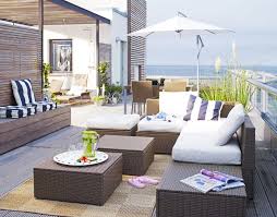 Oi Pio Wraies Kalokairines Meres Kai Nyxtes Einai Aytes Poy Pername E3w Proionta Arholma Ikea Outdoor Furniture Ikea Outdoor Ikea Patio Furniture
