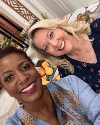 Bring your appetite!! Mary Beth Roe QVC and I are inviting you to lunch!! 4  hours of Gourmet Holiday starts at noon!! We will save you a seat at the  table🍽️😋