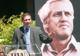 Menlo School adds 49ers star-power to its new girls flag football coaching  staff: retired quarterbacks John Paye and Steve Young