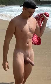 Adore naked men outdoors - hung low hangers in outdoor scenes