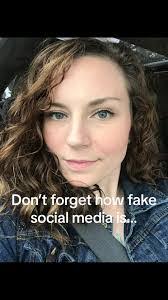 Candice Wellman's Instagram, Twitter & Facebook