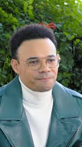 Telling others about Jesus is not a one-person job. We've all got different  roles and as we work together to spread His good news, our lives and the  lives of many will be filled with His love. , ...