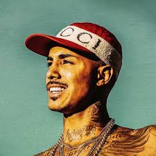 Listen to MC Nego Blue & MC Livinho