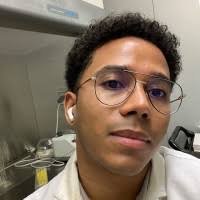 400+ "Darwin Castillo" profiles