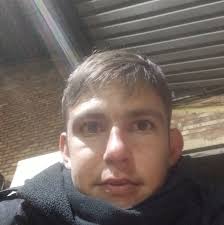 Yellow 🟡 or Green 💚