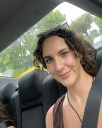 Looking for 400g maccona jars?