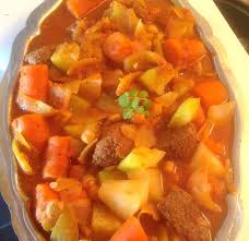 Voici Comment Realiser Un Delicieux Couscous Avec Le Thermomix Sans Que Tout Soit Mixe Ou Devenu Une Bouillie Couscous Recettes De Cuisine Couscous Thermomix
