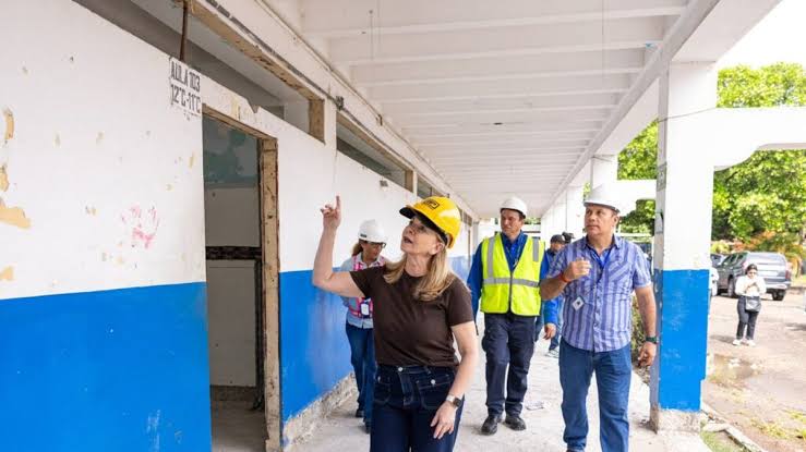 Escuelas públicas esperan evaluaciones para reanudar clases presenciales