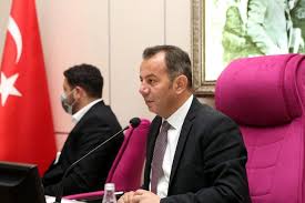 Pronunciation of tanju özcan with and more for tanju özcan. Bolu Belediye Baskani Tanju Ozcan Dan Tepki Ceken Sozler Golkoy Baraji Na Sap Mi Katsam Diye Dusunuyorum Son Dakika Haberler